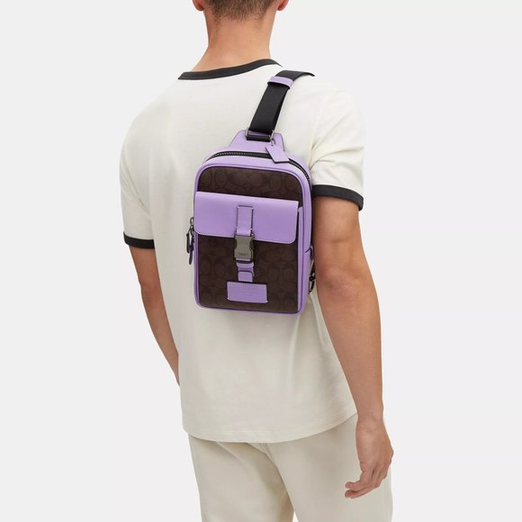 🥰 Coach Track Pack In Colorblock Signature Canvas - Picture 4 of 9